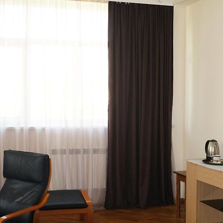YMCA Spitak Hostel Bagian luar foto