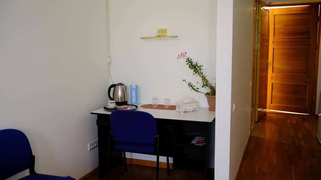 YMCA Spitak Hostel Bagian luar foto